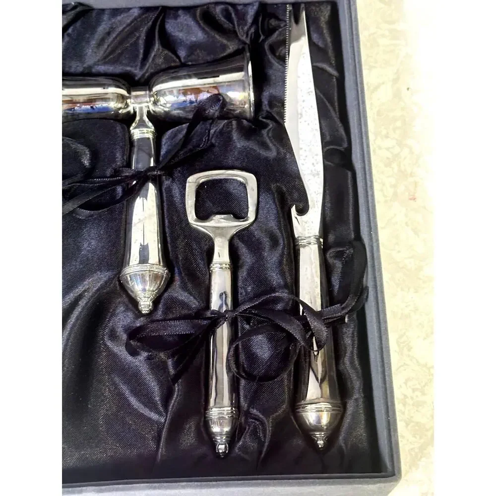 Saks Fifth Avenue Elegant 4 Piece Silver Plated Bar Set Black Satin Lined Case